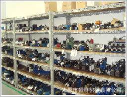 新源挖掘機(jī)底盤(pán)配件 晉中榆次區(qū)工程機(jī)械設(shè)備與配件的可靠選擇